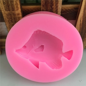 Moule en silicone rose avec motifs de poissons tropicaux pour décoration de gâteaux