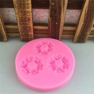 3D pink silicone flower wreath mold for fondant chocolate and cake decorating