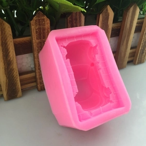 Pink 3D car shaped silicone mold for DIY aromatherapy candles and fondant baking crafts