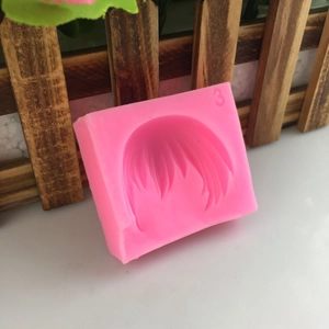 Moule carré en silicone rose avec cavité de coiffure courte pour fondant et DIY