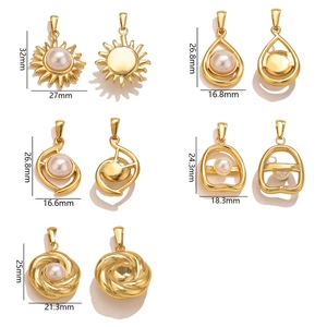 Set mit fünf goldenen Edelstahl-Anhängern, Sonne und Tropfen mit Perlen für Schmuckherstellung