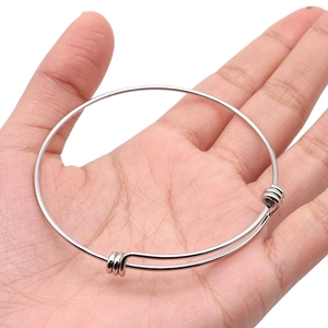 Adjustable stainless steel bangle bracelet with expandable wire design for DIY jewelry