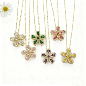18 Karat Vergoldet Kupfer Blume Anhänger Halskette Mit Bunten Zirkonia Birnenschliff Floral Eingelegt Eleganter Schmuck Damen