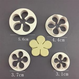 Set di 4 formine per fondente a forma di fiore per decorazione torte e pasticceria