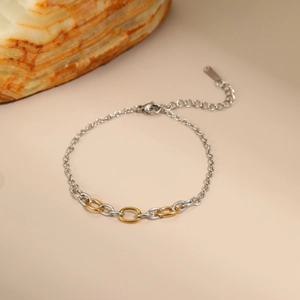 Minimalist two-tone link bracelet in silver and 18K gold plating with adjustable chain