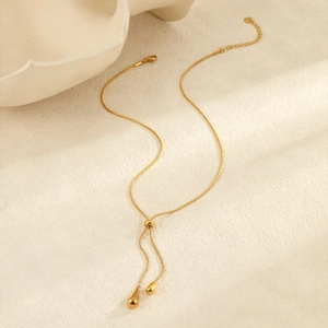 Élégant collier chaîne serpent en acier inoxydable doré avec doubles pendentifs goutte