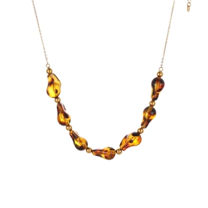 Collar de cuentas de resina de leopardo y acero inoxidable bañado en oro de 18 quilates