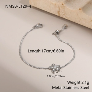 Detailed view of stainless steel flower pendant bracelet with dimensions and parameters