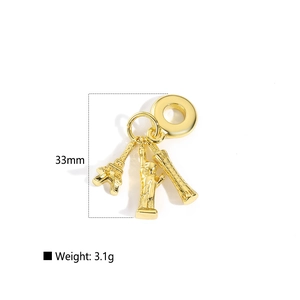 Gouden monument hanger met Eiffeltoren en Vrijheidsbeeld, 33mm hoogte en 3,1g gewicht