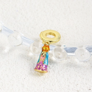 Maagd Maria koperen bedel met kleurrijk email en groot gat voor DIY-armbanden