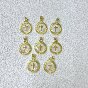 Set de 8 colgantes de cruz dorados con nácar para creación de joyas DIY y accesorios