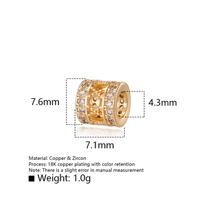 Detail der 18K vergoldeten Kupferperle mit Zirkon, zeigt 7,6mm Durchmesser und Maße