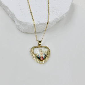 Golden heart pendant necklace featuring Virgin Mary portrait with zircon embellishments