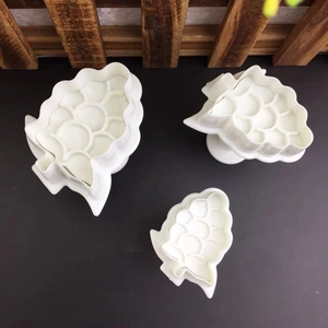 3pcs white plastic grape leaf spring molds for chocolate cake and fondant baking decoration