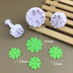 Lot de 3 emporte-pièces poussoirs fleurs de cœur pour décoration de biscuits