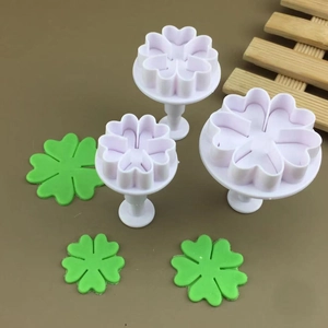 Lot de 3 emporte-pièces à piston fleur de cœur pour biscuits et décor en chocolat