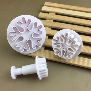 Lot de 3 emporte-pièces flocon de neige pour décoration de gâteaux et biscuits