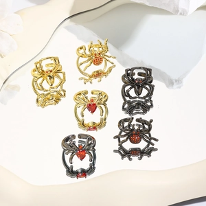 Anello Aperto Regolabile a Forma di Ragno Vintage Gotico Rame Placcato Oro 18K Zirconia Rossa Cuore Occhio Insetto Anello per Halloween Festa Unisex Gioielli