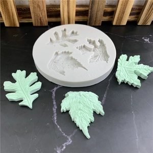 Leaf silicone mold for fondant and chocolate crafting with detailed leaf vein textures