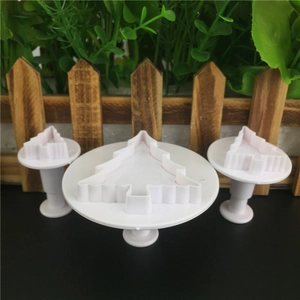 Set of 3 Christmas tree shaped cookie cutters for DIY cake fondant and chocolate baking