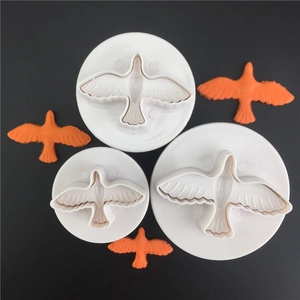 Pigeon Bird Shape Silicone Cookie Cutter Plunger Mold Fondant Cake Decorating Tools For DIY Kitchen Baking Pastry Sugarcraft