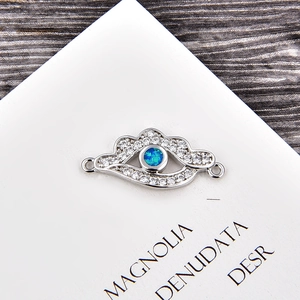 Silberner Evil Eye Anhänger mit blauem Opal und weißen Zirkonia für DIY-Schmuck