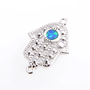 Detaillierter Hamsa-Hand-Verbinder mit Türkis-Opal-Inlay und feiner Silber-Filigranarbeit