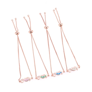 Verstellbare Seepferdchen-Armbänder in Roségold mit bunten Opalen und Zirkonia-Akzenten