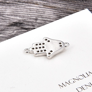 Silberner Hamsa-Hand Schmuckverbinder mit Micro-Pave-Löchern für DIY-Armbänder