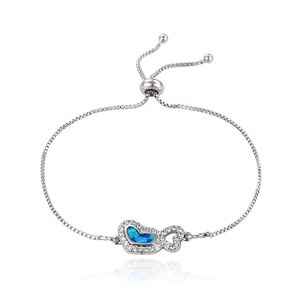Bracelet argenté ajustable avec pendentif double cœur, opale bleue et oxydes de zirconium