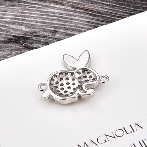 Connettore a forma di coniglio in argento con opale e zircone per bracciali fai-da-te