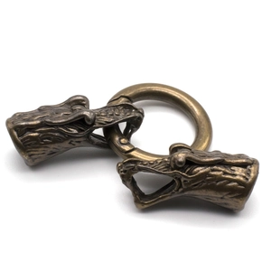 Retro drakenkop connector voor DIY armbanden met antiek bronzen afwerking op wit vlak