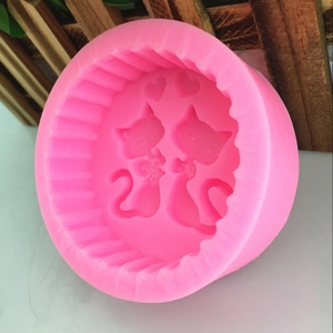Pink silicone mold featuring two cute cats and hearts for fondant and chocolate crafts