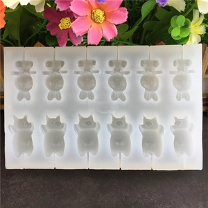 Stampo in silicone a 12 cavità per cioccolato e caramelle a forma di coniglio e gatto