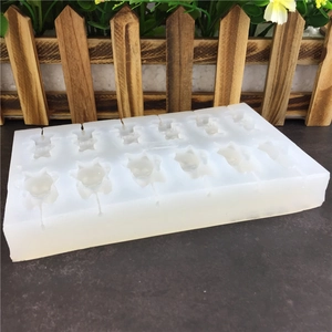 Stampo in silicone a 12 cavità orsetto per lecca-lecca cioccolato e decorazioni torte