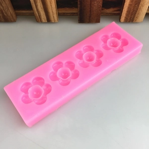 Pink 4-cavity 5-petal flower silicone mold for DIY fondant and chocolate baking