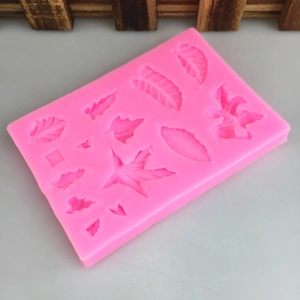 Stampo in silicone rosa con vari motivi a foglia per decorazione torte e artigianato