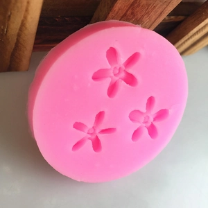 Pink silicone mold for DIY flower shaped fondant cake decoration and handmade crafts