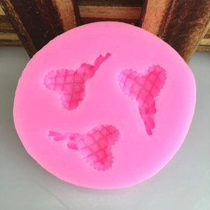 Pink silicone heart and bow lollipop fondant mold for chocolate and cake baking decoration