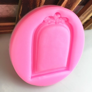 Pink silicone fondant mold with European arch flower frame for cake decorating