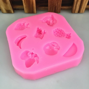 Stampo in silicone rosa con fragola, banana e ananas per decorazioni di torte