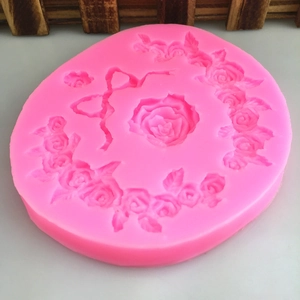 Moule en silicone rose avec guirlande de roses pour décoration de gâteaux et savons