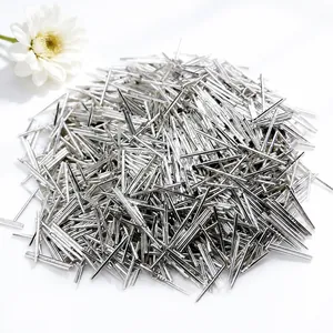 S925 Sterling Silber Ohrstifte und Ohrstecker für DIY-Schmuck auf weißem Grund