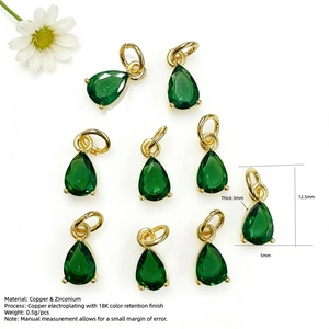 Ciondoli a goccia in zircone verde e rame placcato oro 18K per creazione gioielli DIY
