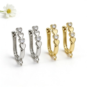 Ganci per orecchini a forma di cuore in oro e argento con zirconi lucidi per creazioni DIY