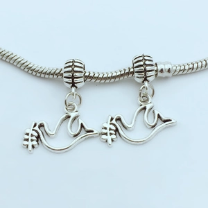 Retro Alloy Peace Dove Pendant Olive Branch Bird Charm Antique Silver DIY Jewelry Accessories Finding For Bracelet Women