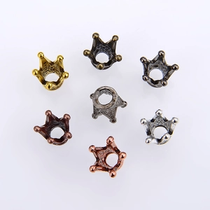 Retro-Kronenanhänger aus Legierung in sieben Metallfarben für DIY-Schmuck