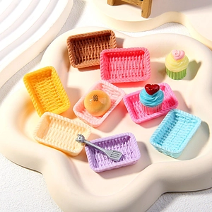 Miniature resin dollhouse food set with simulation bamboo baskets and colorful cupcakes