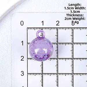 Detail van 15mm paarse bubbelkraal met afmetingen en gewicht op een meetkaart