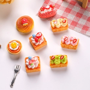 Miniature artificial strawberry cream cake set for DIY dollhouse and realistic food decor